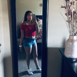 Meet your Posher, Celeste